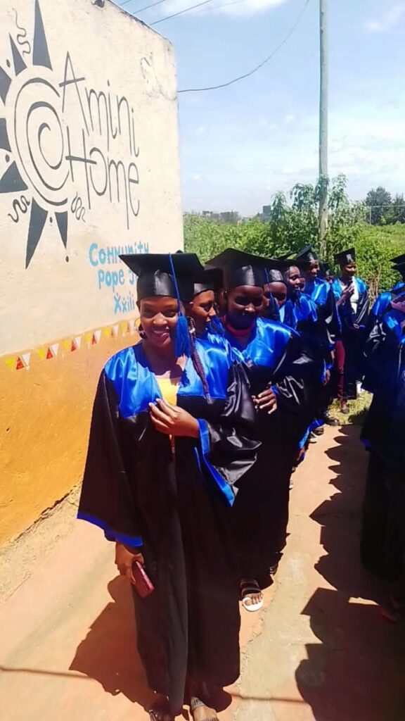 Questa immagine ha l'attributo alt vuoto; il nome del file è facebook_1764254480469_7399819624450312614-576x1024.jpg